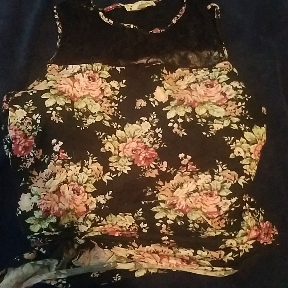 Off the shoulder cropped flower shirt